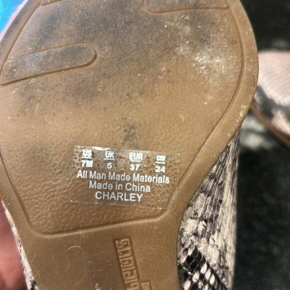 Fergalicious Charlie Snake Print 2.5 Inch Heel Ankle Booties - Size 7M - Picture 7 of 9